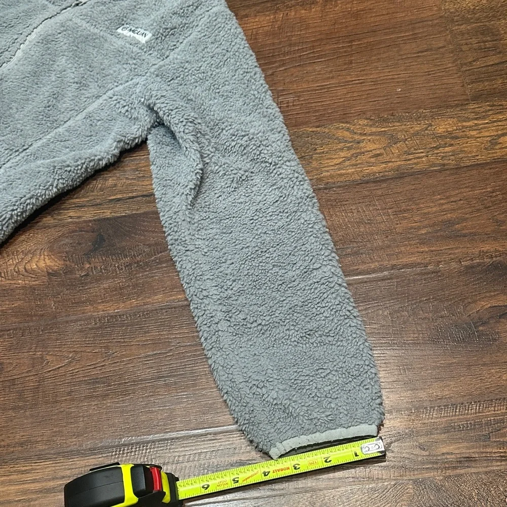 Magellan Outdoors Junior Girls Soft Fuzzy Gray Jacket - Picture 10 of 11